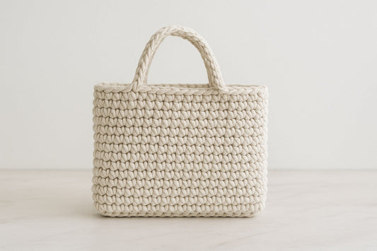 Bolso de trapillo Basic a ganchillo terminado en color neutro