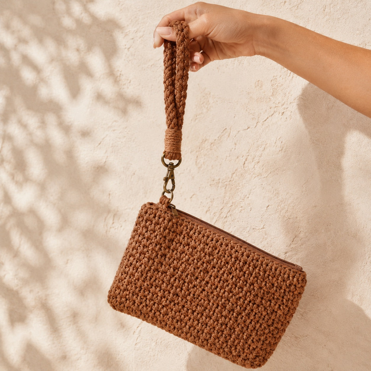 Asa de muñeca para clutch – Trenzada