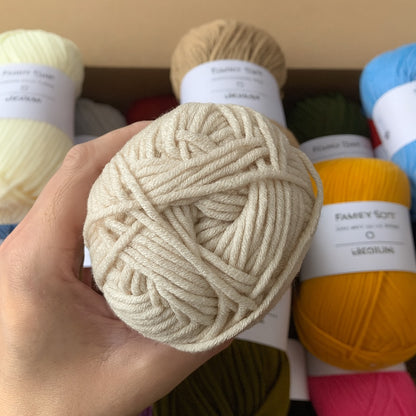 Hebra de Ovillo Idealium Family Soft lana acrílica 