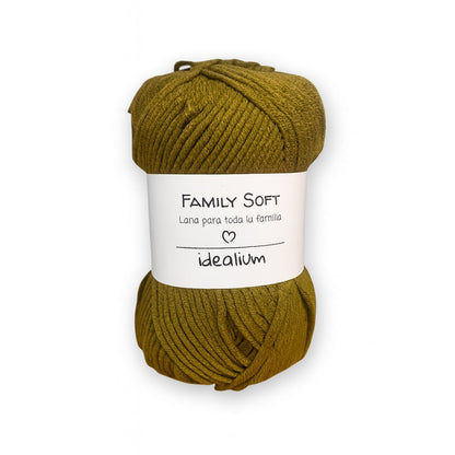 Ovillo Idealium Family Soft lana acrílica 078 verde oliva