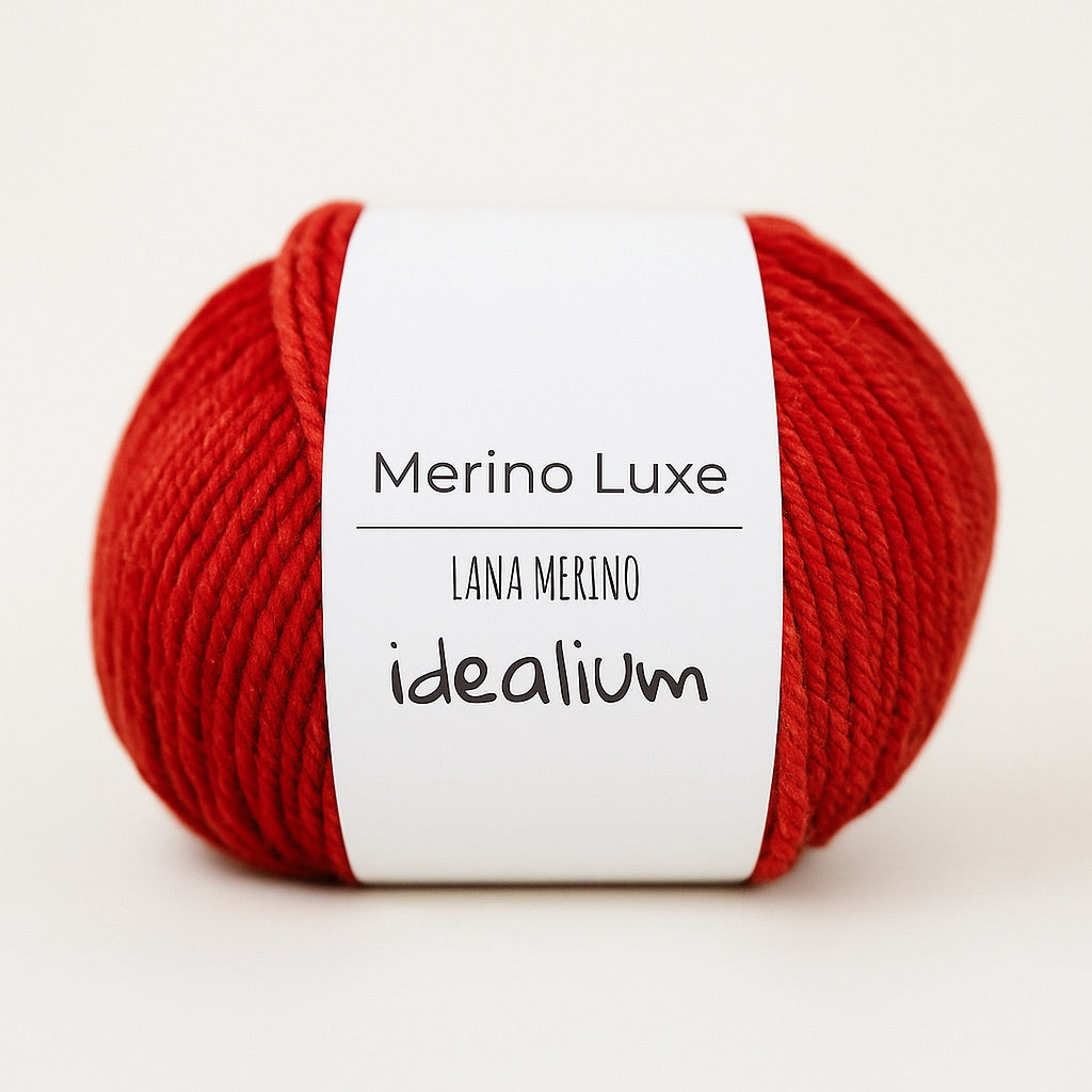 Ovillo Idealium Merino Luxe, lana merino 100% color 009