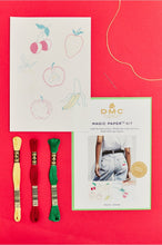 Cargar imagen en el visor de la galería, Kit hojas mágicas DMC Fruit collection bordado
