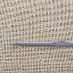 Aguja de ganchillo de aluminio nº 2 a 5